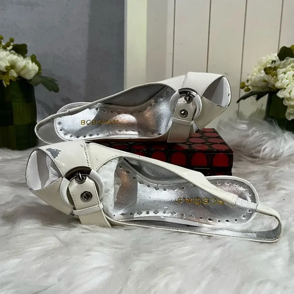 NEW BCBG Girls Patent Leather Buckle Peep Toe Slingback Heels White 36 6 AS IS